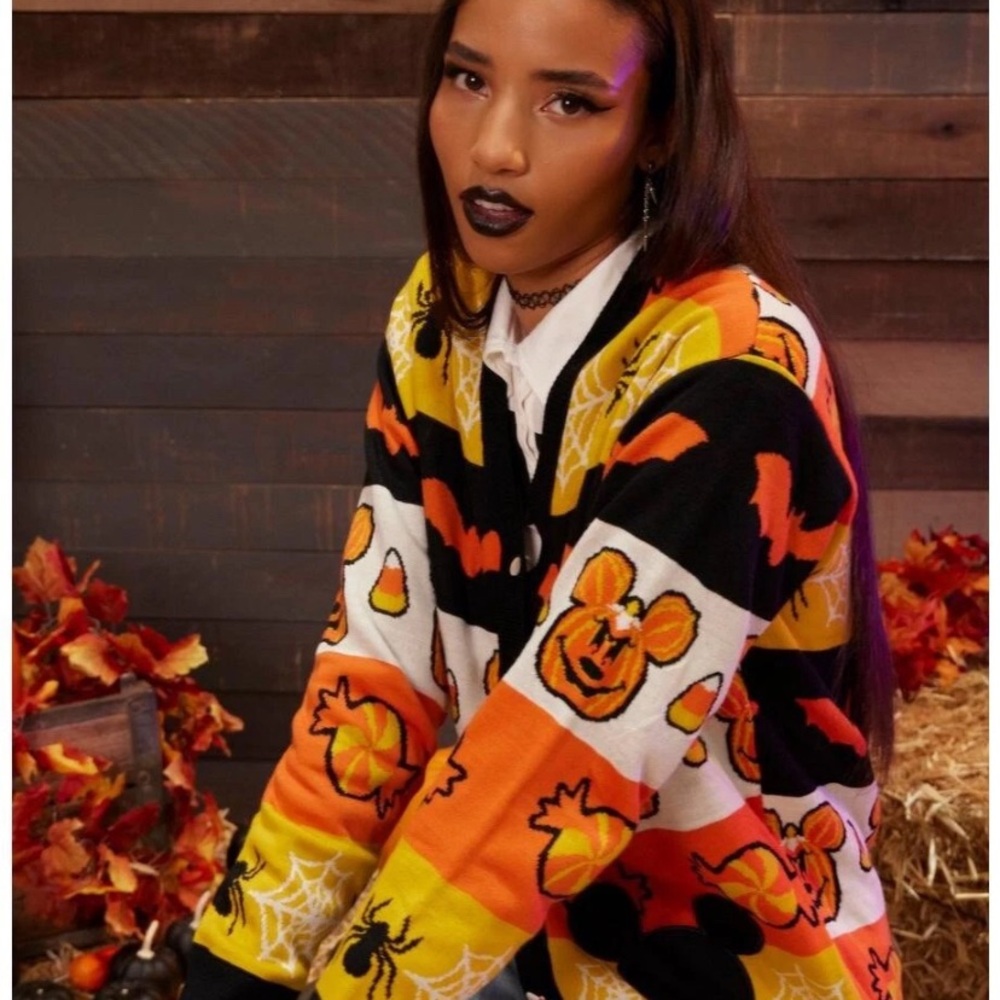 Disney Women's Halloween Pumpkin Graphic Cardigan - Orange Black White Yellow